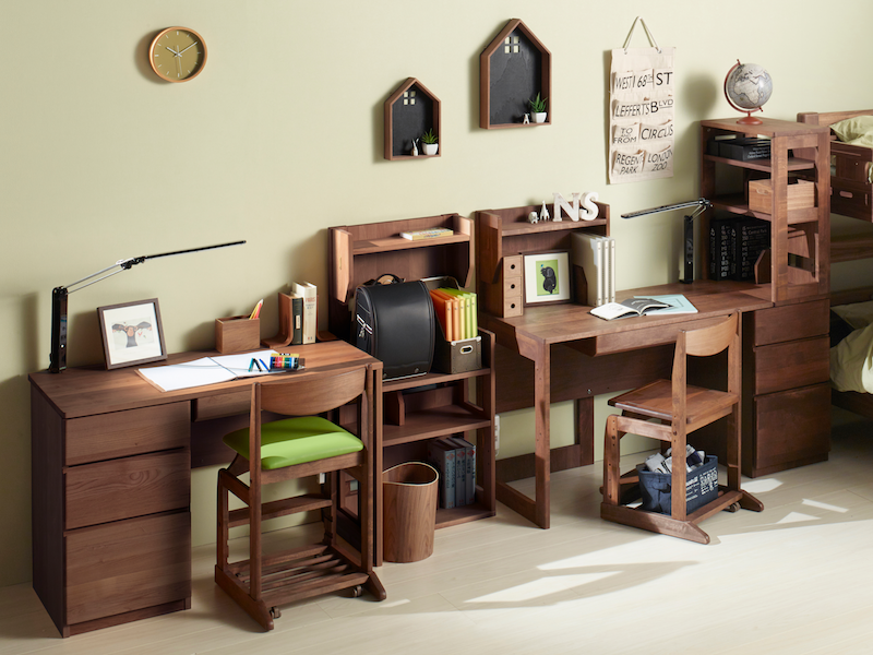 使えば使うほど愛着が増す「ずっと使える学習デスク」の選び方