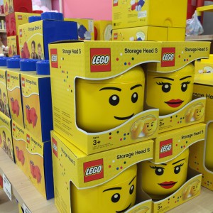  。赤ちゃんの手でもしっかりと握ることができる初めての遊び道具にぴったり, dome, Facebook, furniture, furniture dome, interior, LEGO, LEGO LAND, LINE, アンビ・トーイ, アンビトーイ・ベビーギフトセット, イングリッシーナ ファスト, インテリア, インテリアグッズ, インテリアショップ, おすすめ, オススメの商品が盛りだくさん, おもちゃ, キッズ, キッズ用品, ギフト, ゴローンと横になる子どもの姿を想像するだけできゅんとしてしまいます, コンパクトに畳めて持ち運びが可能, シートは汚れたら取り外してお洗濯でき, シロクマ, ダイニングテーブルに固定して使えるベビーチェア, ツイン・ラトル, トランペット, ハンプティダンプティローラー, ファニチャー, ファニチャードーム, ファニチャードーム名古屋新本店, ファニチャードーム本店, フェイスブック, プレゼント, ベビー, ベビーギフトセット, ベビーチェア, ベビー用品, ボーネルンド社, ホットカーペット対応, ぽるとがる, メロンパン, ライオン, ライフスタイル, ライフスタイル売場, ライン, ラインクーポン, ラトルキー, レゴブロックを収納しても可愛いですね, レゴランド, ロックブロック, 世界中の玩具を厳選して輸入・開発をしている, 中部地区最大級, 人形のヘッド部分を収納ケースにしたユニークな商品, 人気, 付属の専用トレーはドリンクホルダー付でコップの転倒を防止, 出産祝い, 出産祝いのギフト, 動きのあるものを目で追いながら、はいはいやアンヨをする頃にぴったり。赤いローラーは赤ちゃんが握りやすい作りです, 可愛いふわふわラグ, 名古屋, 名古屋 ファニチャードーム, 名古屋市, 子どもの健やかな成長を応援する「あそび」をお届けするために, 子どもの成長に合わせ, 子供用品, 実用性・デザイン性・知育, 家具, 家具屋, 家具店, 小物, 愛知県, 旅行や外出先でも活躍します, 本店, 海老名, 港区, 自然と両手で持つ動きを促し、おせんべいのような形は歯固めとしても重宝します, 表情が可愛い, 赤ちゃんが好きな指先遊びの動きが揃っています, 赤ちゃんの月齢と、その時期の特徴的な行動をもとに作られています, 軽くて、握りやすい、初めての楽器としてぴったりの使いやすさは絶対, 金城ふ頭, 雑貨, 食べこぼしが広がらず後片付けも簡単 