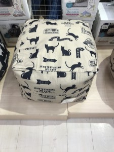 スクエアクッション