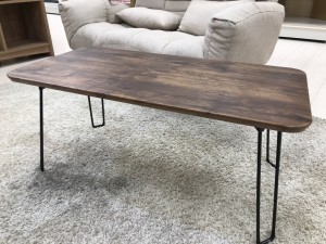 レトロテーブル