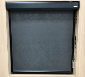 ロールスクリーン