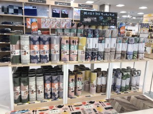 拭けるキッチンマット