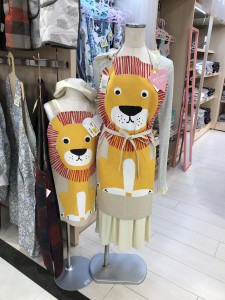 親子エプロン