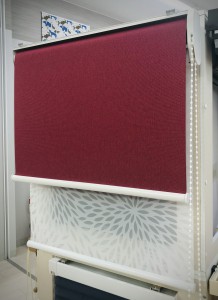 ダブルロールスクリーン