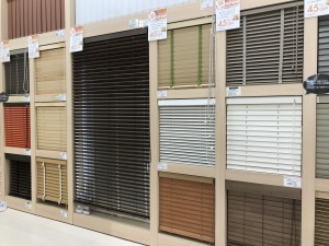 ウッドブラインド展示