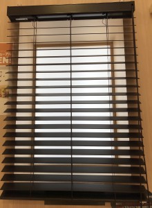 ウッドブラインド調光２